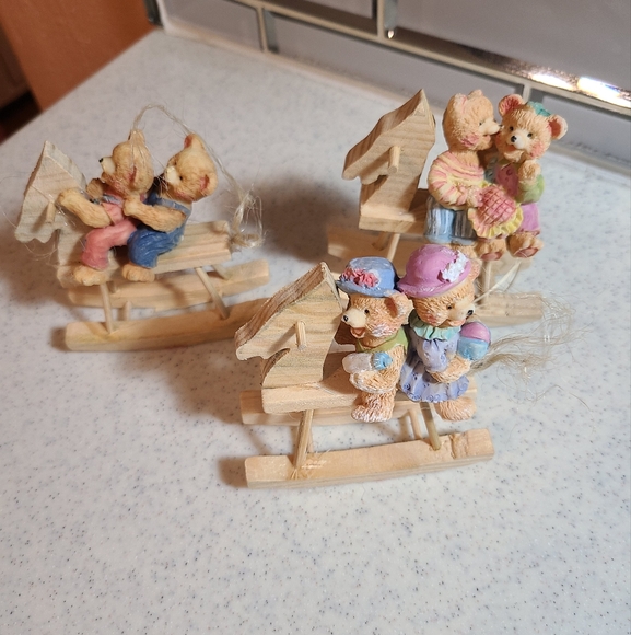 Set of 3 little bears on rockers knick nacks super cute bears - Picture 5 of 11